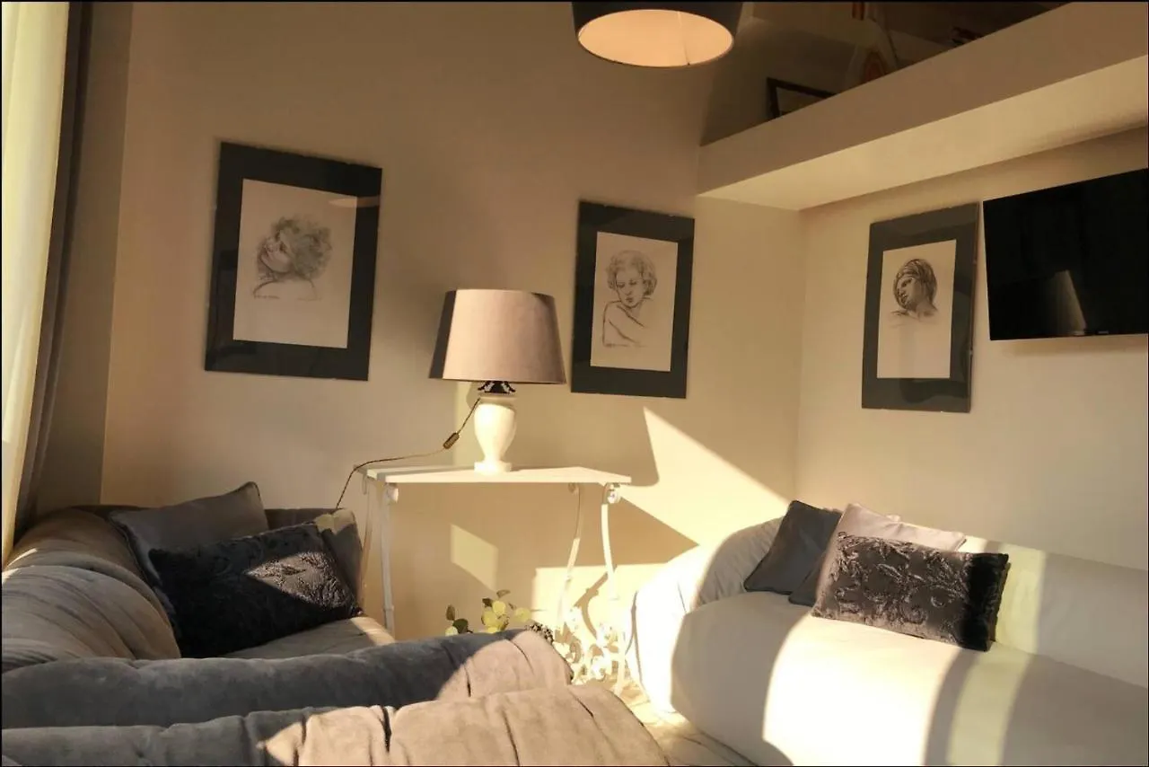 Appartamento In Affitto Milano Brera - Elegant Apartment In Brera Milan